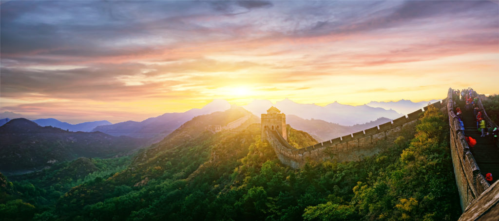 Experience remarkable Chinese sights like this view of the Great Wall at sunrise when you take a tailor-made holiday with Alfred&.