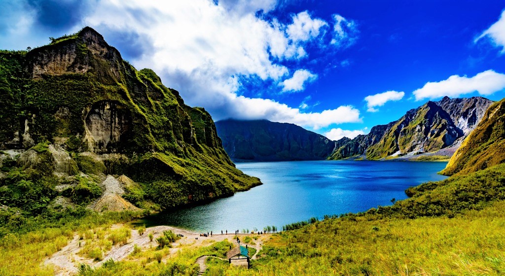 Experience remarkable Philippine sights like this view of Mount Pinatubo crater, Pampanga when you take a tailor-made holiday with Alfred&.