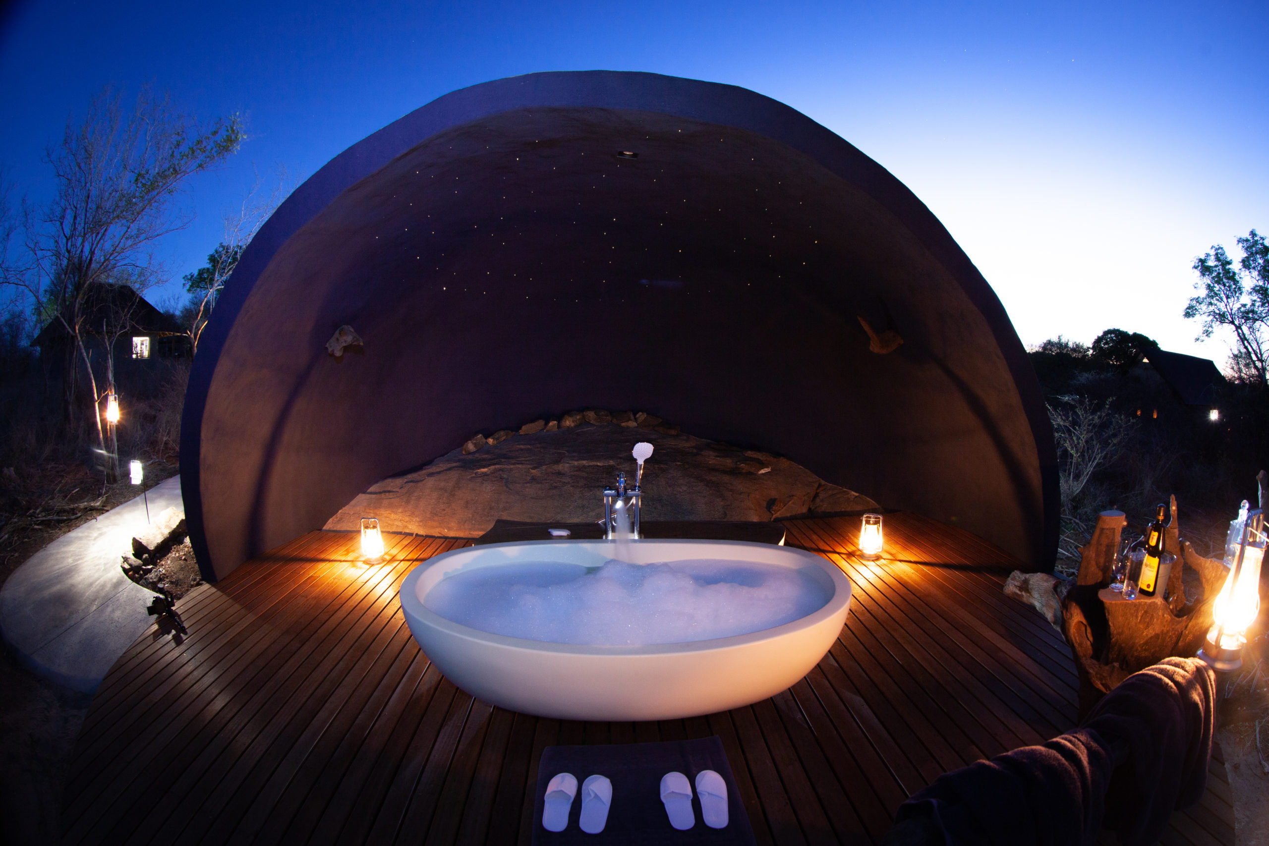 Bubble bath under the stars at Garonga Safari Camp