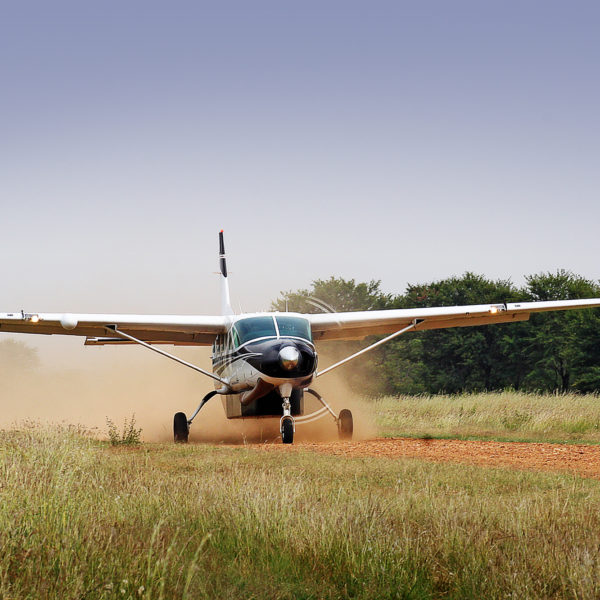 SkySafari Aircraft landing Cessna Caravan 208 landing