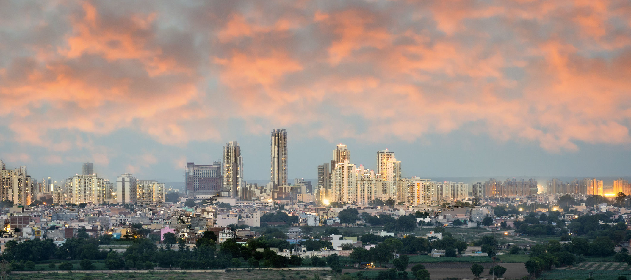 Experience extraordinary Indian sights like this sunset over Bangalore when you take a tailor-made holiday with Alfred&.
