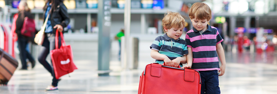 How to handle long holiday journeys with children