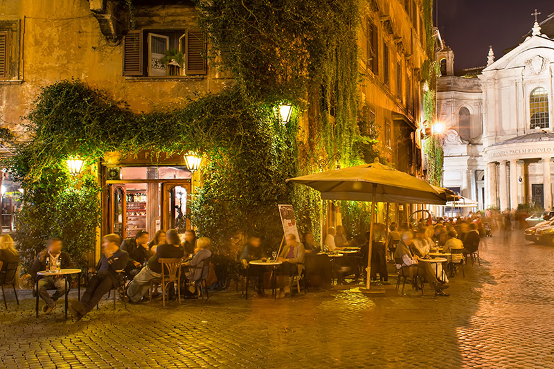 Street restaurant in Rome