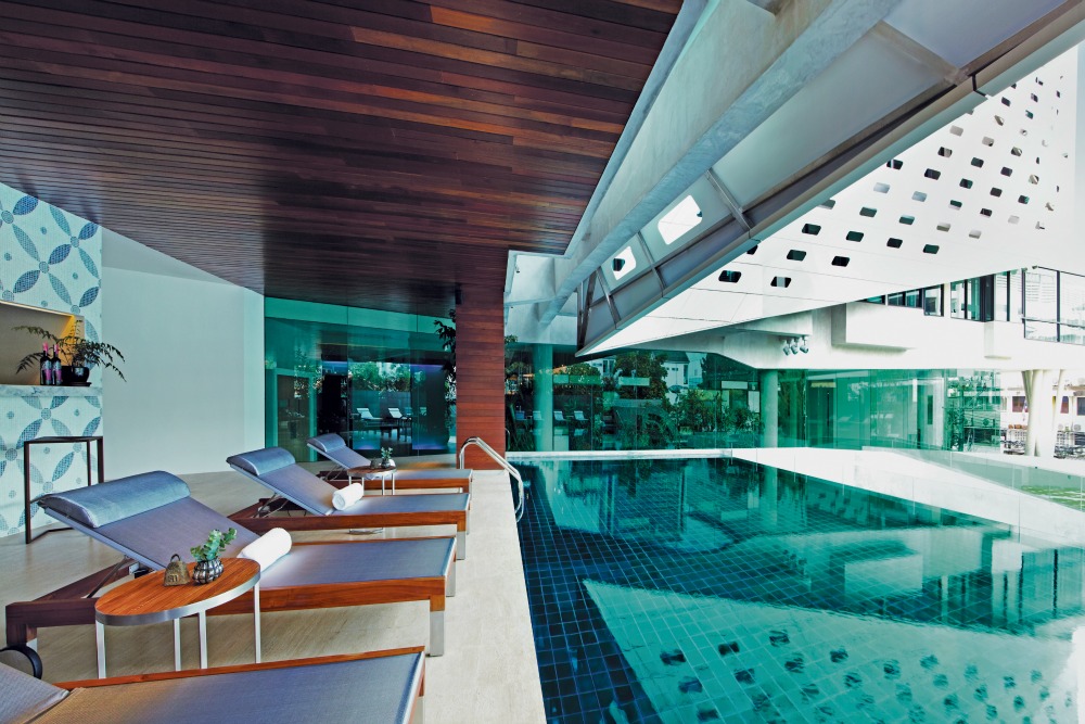 Lit Bangkok Pool Lit Bangkok Pool