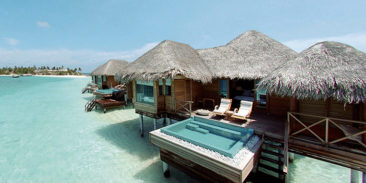 Beach or water villa? What to choose in the Maldives