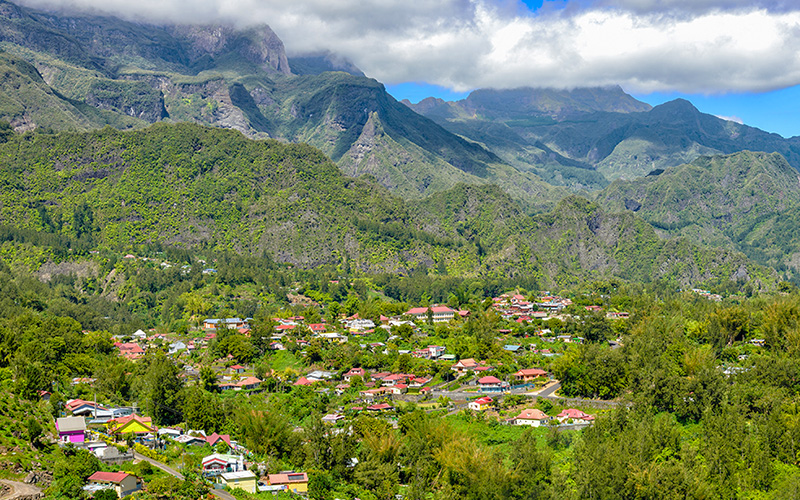 Villages in Cirque de Cilaos crater