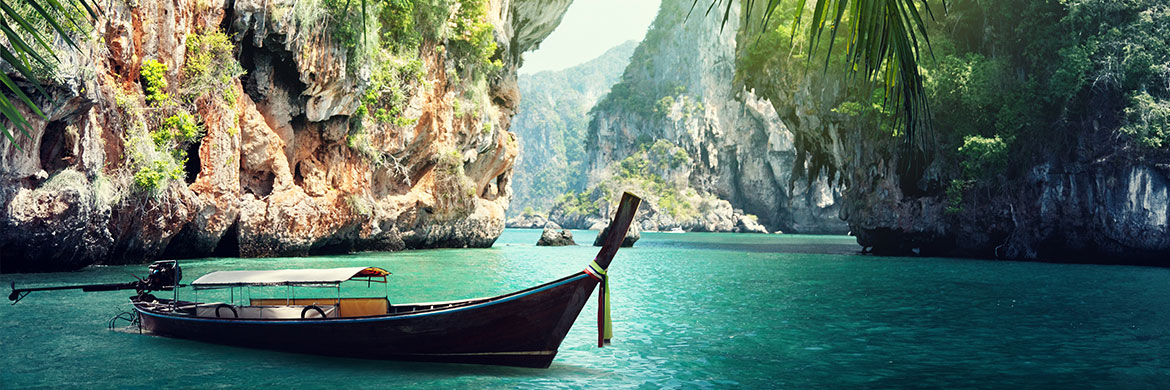 Hidden beaches in Asia only accessible by boat