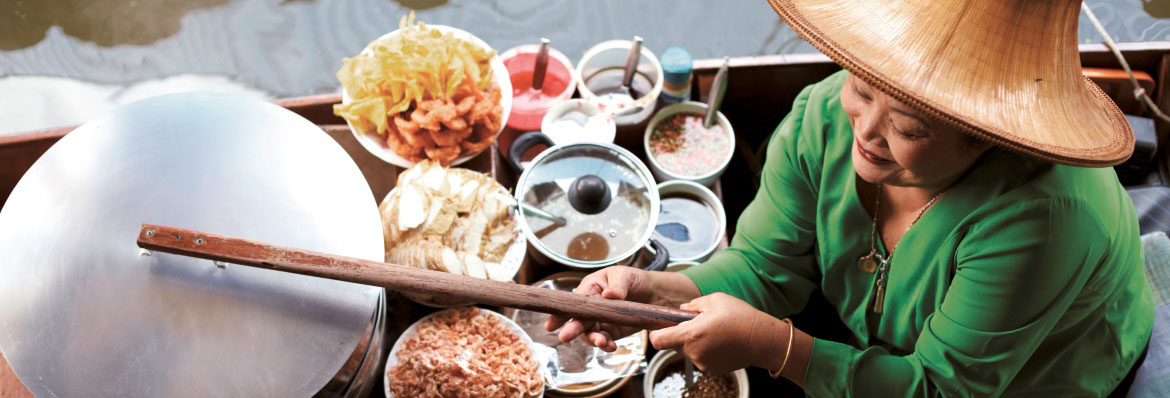 Floating markets in Bangkok