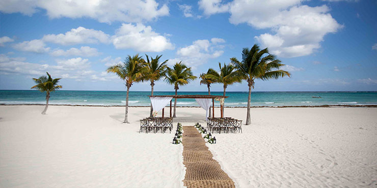 The World S Most Beautiful Beach Weddings Kuoni