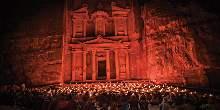 See Petra by candlelight on Kuoni’s Highlights of Jordan tour