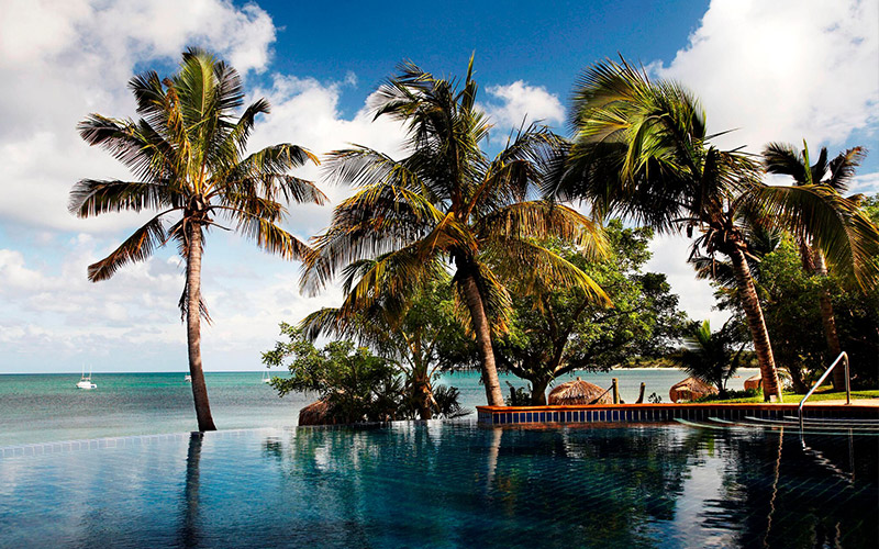 Infinity pool at Anantara Bazaruto