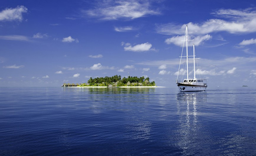 Ari Explorer yacht at Kandolhu