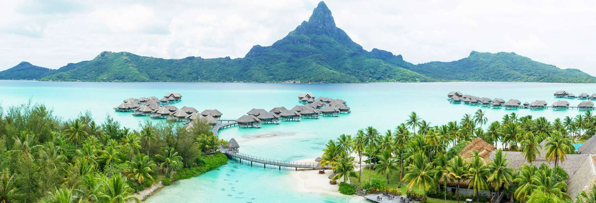 Luxury holidays in Fiji and Bora Bora